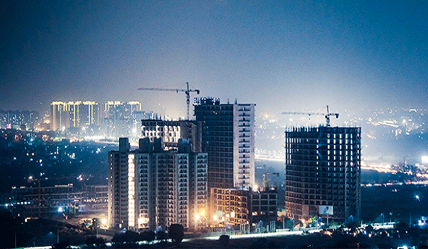 Featured Image of Bengaluru Real Estate 2025 Flat Prices Investment Hotspots & Growth Drivers