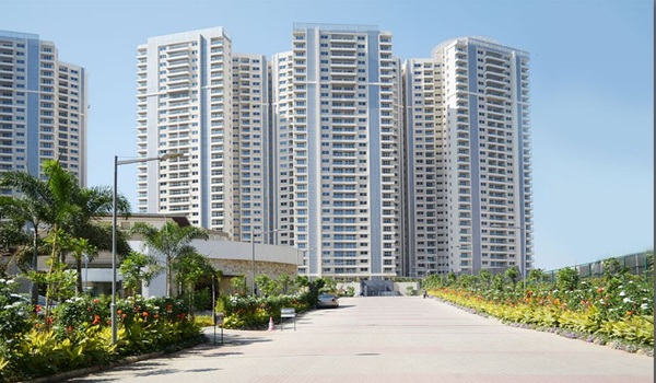 Featured Image of Connectivity and Growth: Living Near Begur Road in 2025