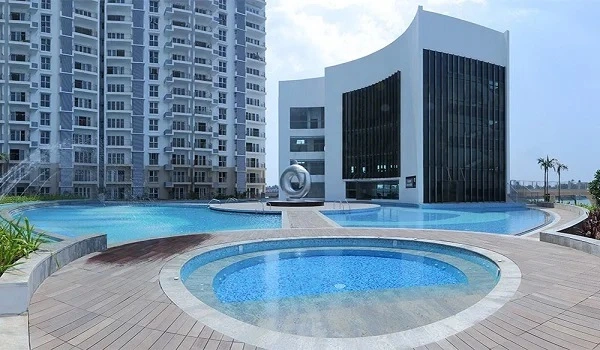 Featured Image of Prestige Neptune's Courtyard – Marine Drive